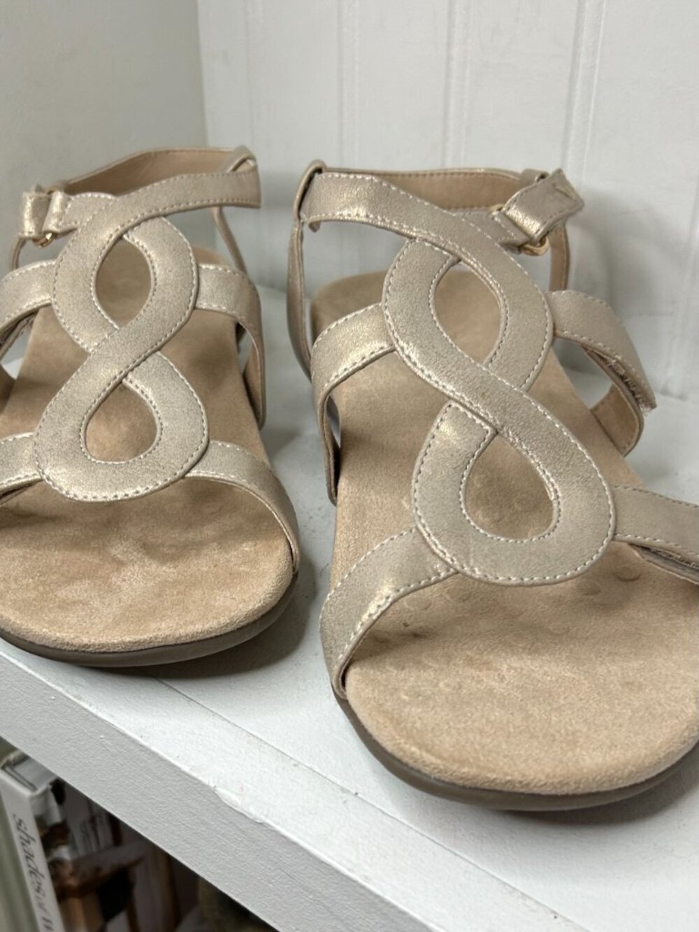Vionic Jodie Comfort Walking Ergonomic Walking Flat Sandals size 9 - Picture 4 of 6